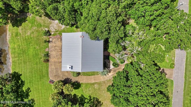1409 Ladnier Road, Gautier, MS 39553