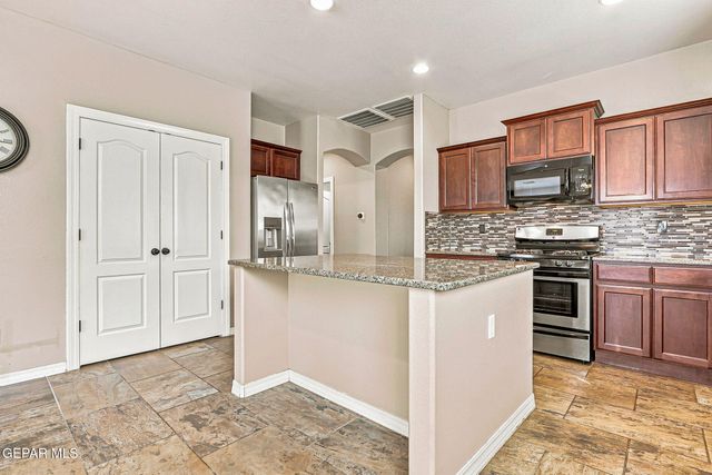 7148 DUST STORM Lane, El Paso, TX 79934