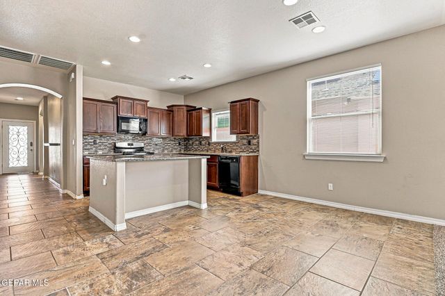 7148 DUST STORM Lane, El Paso, TX 79934