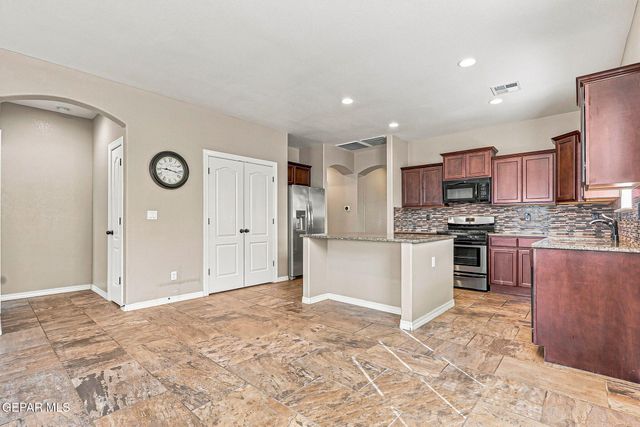 7148 DUST STORM Lane, El Paso, TX 79934
