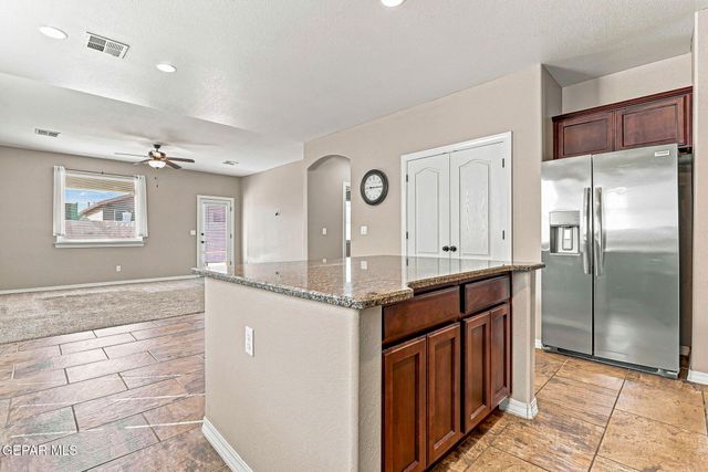 7148 DUST STORM Lane, El Paso, TX 79934