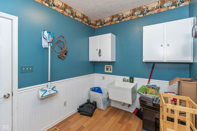 5600 N Red Oak Drive, Greenfield, IN 46140