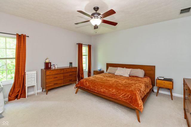 5600 N Red Oak Drive, Greenfield, IN 46140