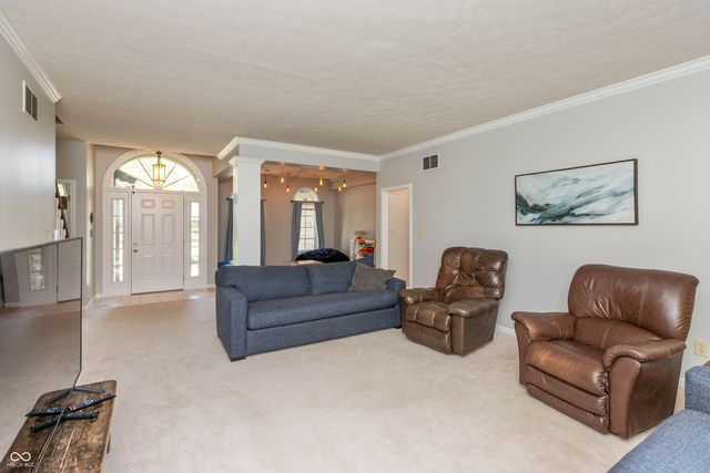 5600 N Red Oak Drive, Greenfield, IN 46140