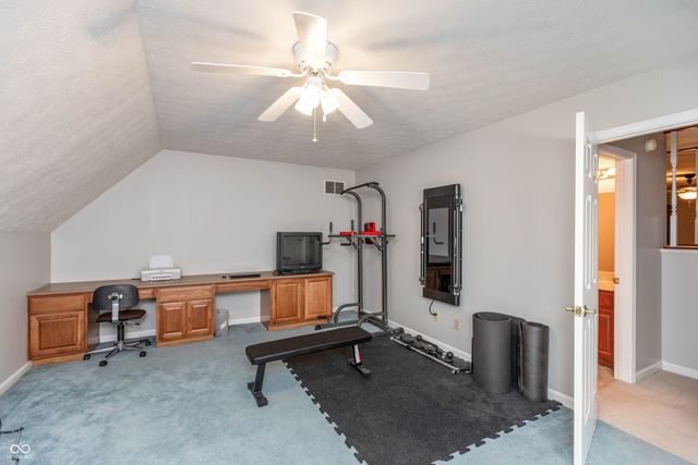 5600 N Red Oak Drive, Greenfield, IN 46140