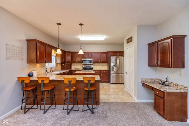 5600 N Red Oak Drive, Greenfield, IN 46140