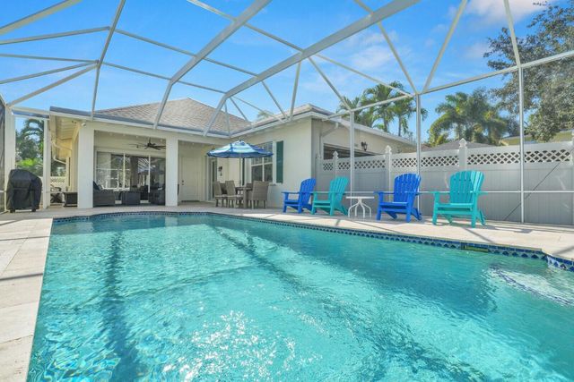 2688 E Community Drive, Jupiter, FL 33458