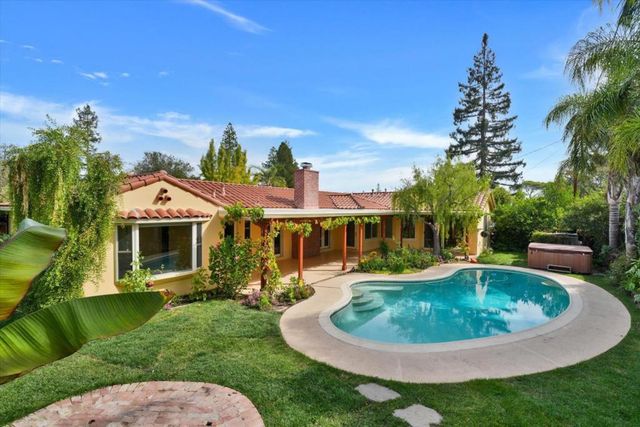 17618 San Benito Way, Monte Sereno, CA 95030