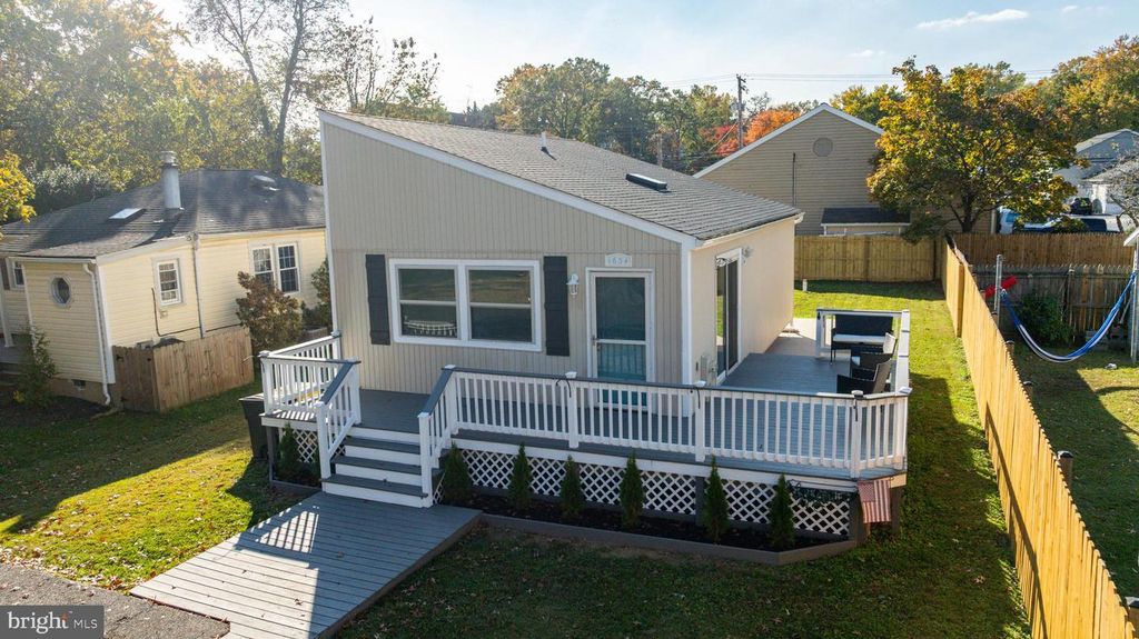 1634 ELKRIDGE DR, Edgewater, MD 21037