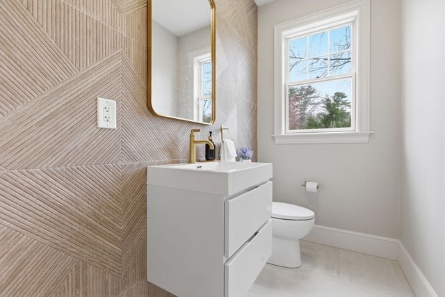 131 Maple, Scituate, MA 02066