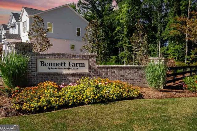 81 Bennett Farm Drive, Loganville, GA 30052
