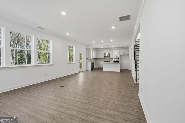 81 Bennett Farm Drive, Loganville, GA 30052