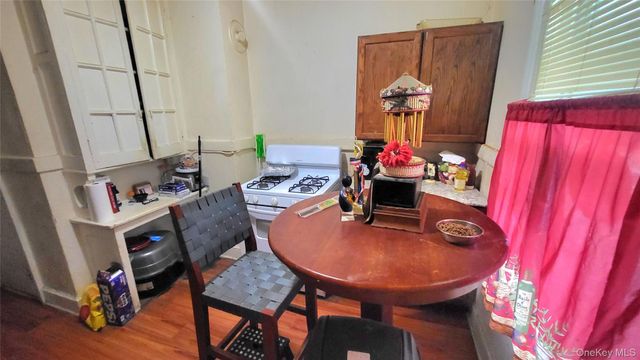 242 Mansion Street, Poughkeepsie, NY 12601