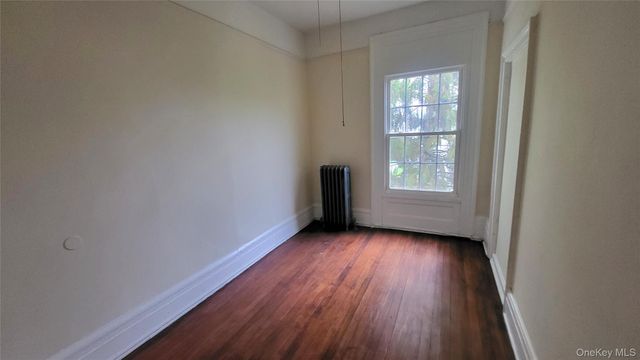 242 Mansion Street, Poughkeepsie, NY 12601
