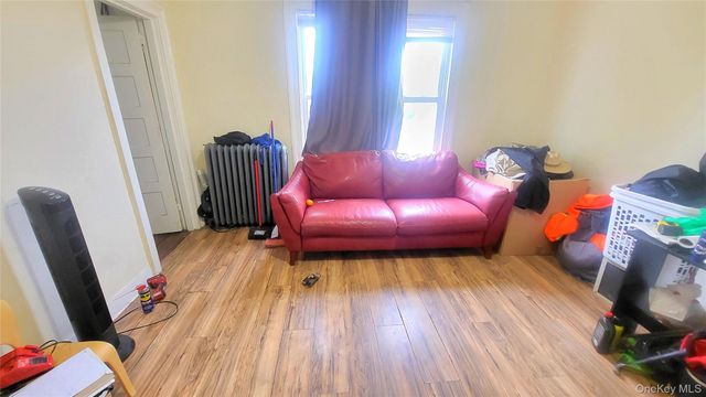242 Mansion Street, Poughkeepsie, NY 12601