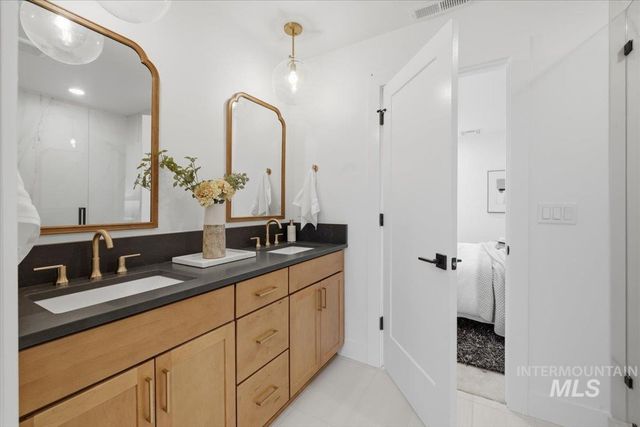 900 W Circinae St, Kuna, ID 83634