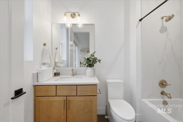 900 W Circinae St, Kuna, ID 83634