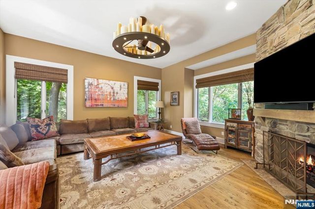 508 Summit Avenue, Oradell, NJ 07649