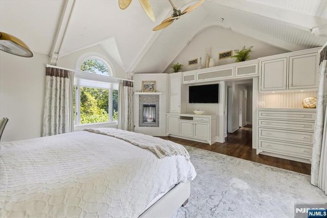 508 Summit Avenue, Oradell, NJ 07649