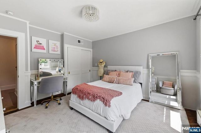508 Summit Avenue, Oradell, NJ 07649