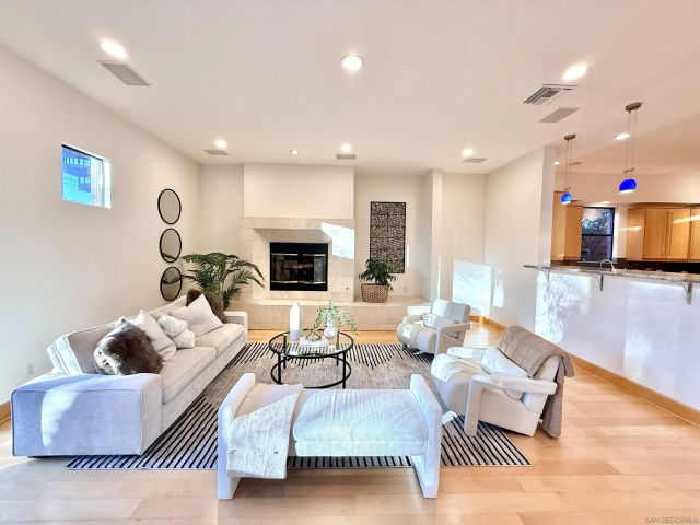 3566 Albatross St, San Diego, CA 92103