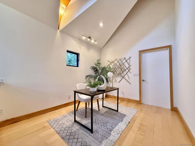 3566 Albatross St, San Diego, CA 92103