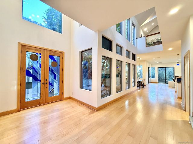 3566 Albatross St, San Diego, CA 92103