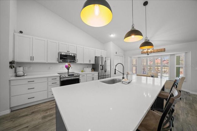 6655 NW 145TH AVENUE ROAD, Morriston, FL 32668