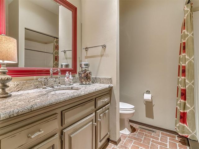 4817 Oakdale Farm Road, Edmond, OK 73013