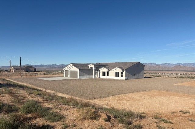 9691 N Atossa Road, Kingman, AZ 86401