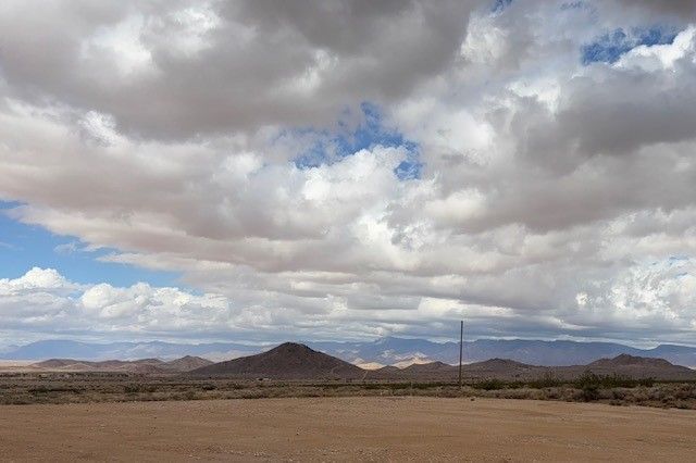 9691 N Atossa Road, Kingman, AZ 86401