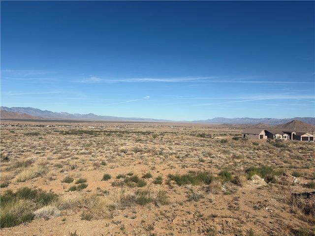 9691 N Atossa Road, Kingman, AZ 86401