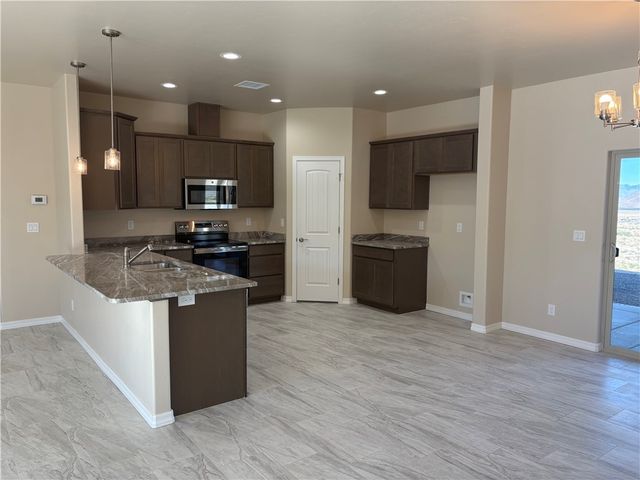 9691 N Atossa Road, Kingman, AZ 86401