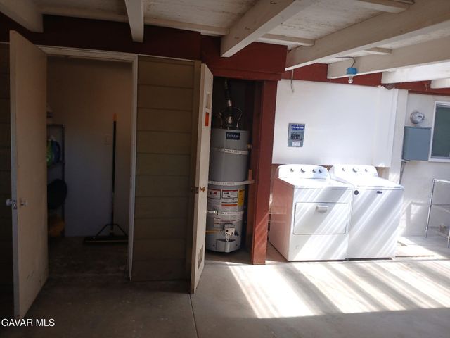 1132 W Ave P-14, Palmdale, CA 93551