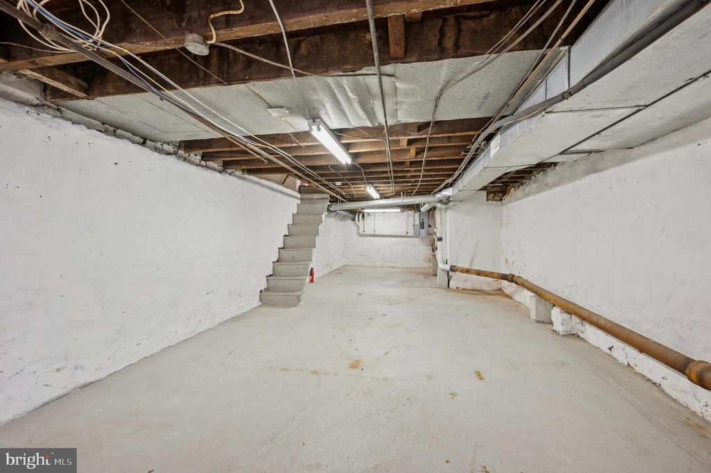 778 N LECOUNT ST, Philadelphia, PA 19130