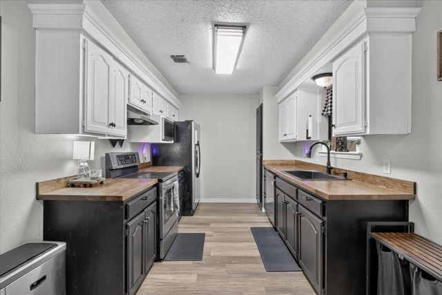 728 Lake Crest Parkway, Azle, TX 76020