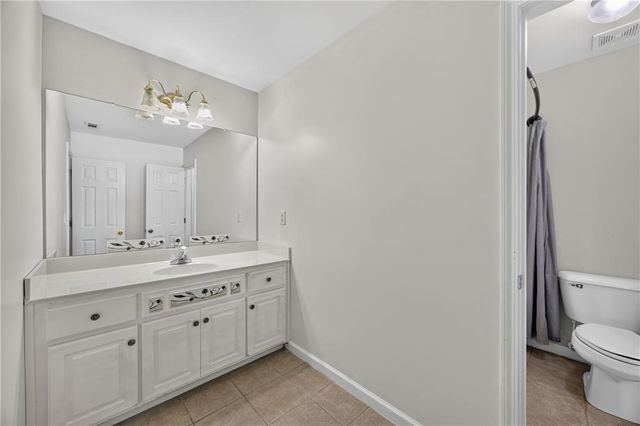 3898 Heritage Oaks Drive SW, Powder Springs, GA 30127
