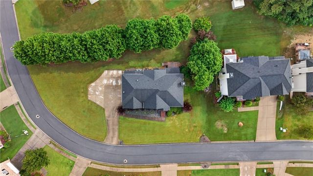 3898 Heritage Oaks Drive SW, Powder Springs, GA 30127