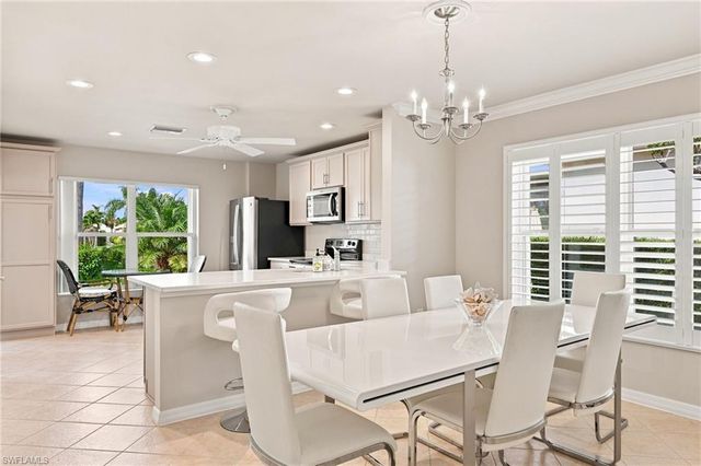 8732 Querce CT, Naples, FL 34114