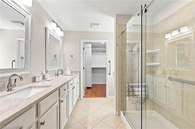 8732 Querce CT, Naples, FL 34114