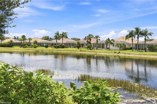 8732 Querce CT, Naples, FL 34114