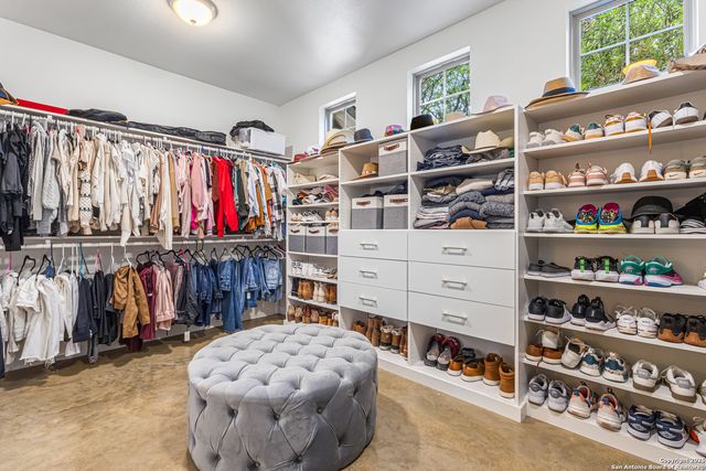 211 Spacious Sky, San Antonio, TX 78260