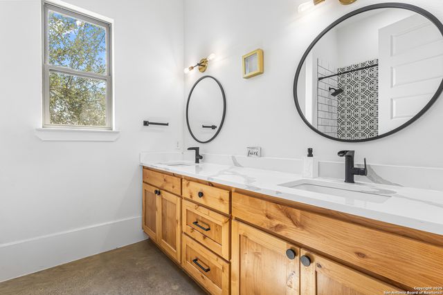 211 Spacious Sky, San Antonio, TX 78260