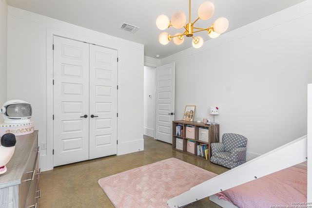 211 Spacious Sky, San Antonio, TX 78260