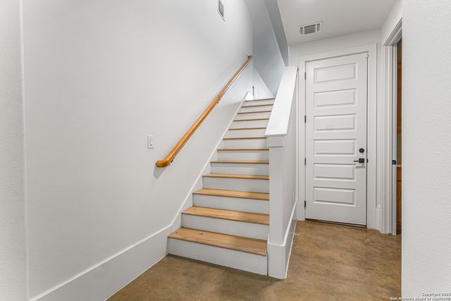 211 Spacious Sky, San Antonio, TX 78260