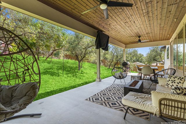 211 Spacious Sky, San Antonio, TX 78260