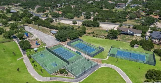 211 Spacious Sky, San Antonio, TX 78260