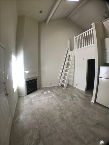 502 W 17th ST I, Austin, TX 78701