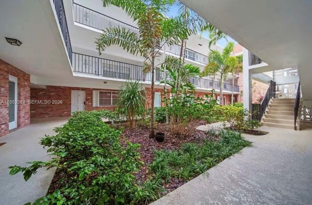 2424 NE 9th St 307, Fort Lauderdale, FL 33304