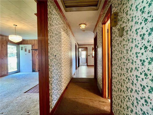 201 Broadview Avenue, Lexington, NC 27295